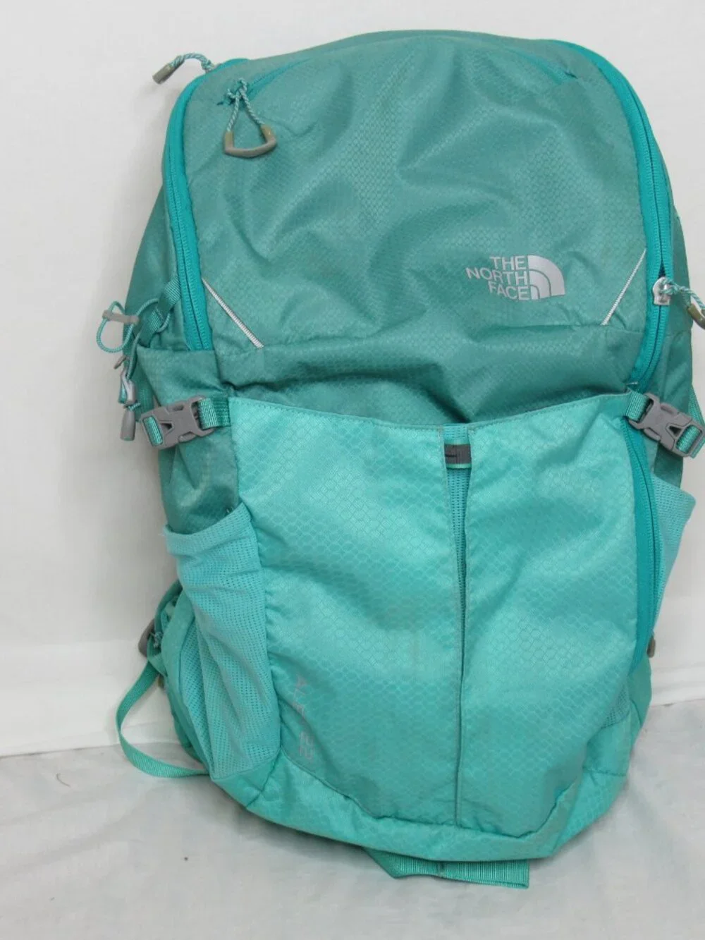 The North Face Green ALEIA 22 Hiking Camping Backpack M L